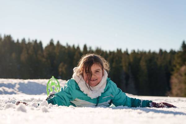 À partir de quel âge peut-on pratique la raquette à neige ?
