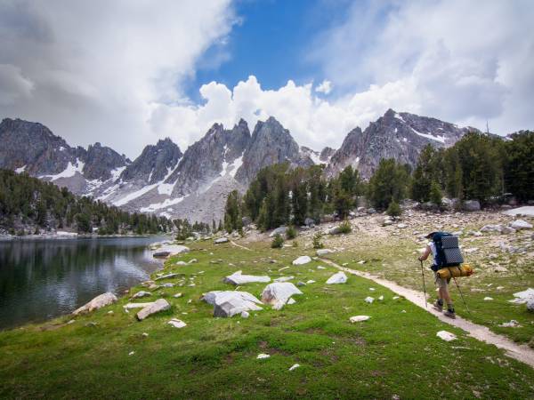 Le matériel indispensable pour partir en randonnée en montagne